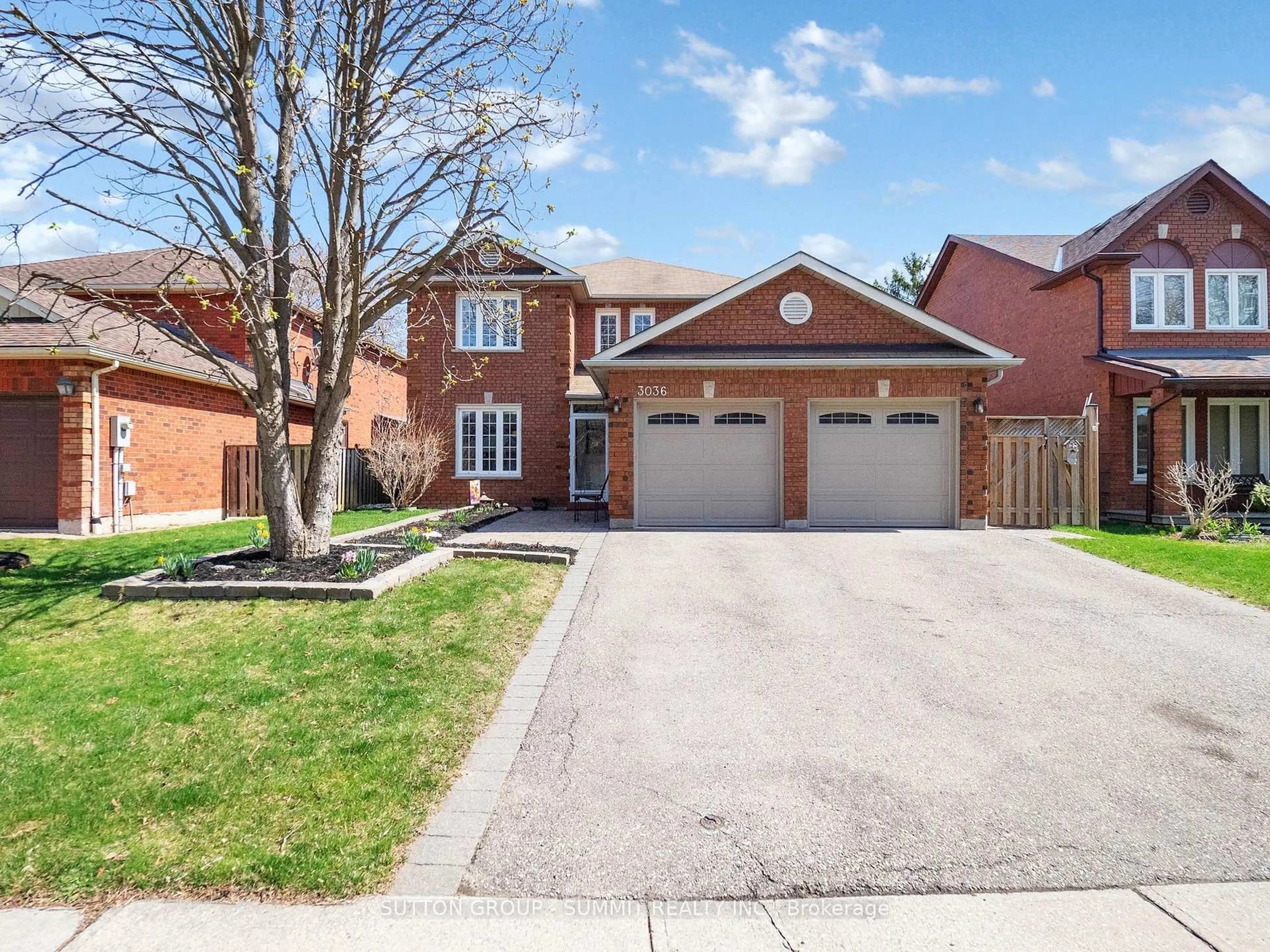 Home with brick exterior material, street for 3036 Harvey Cres, Mississauga Ontario L5L 4W1
