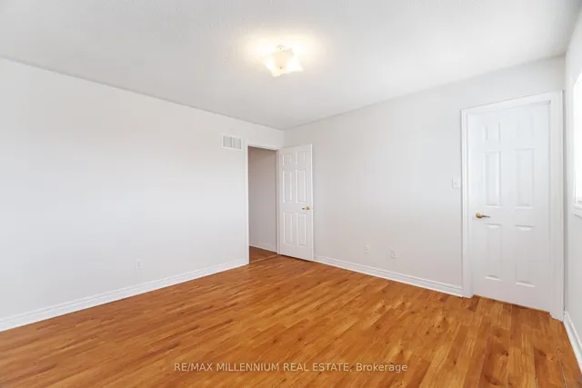 Additional property image - 961 Knotty Pine Grve