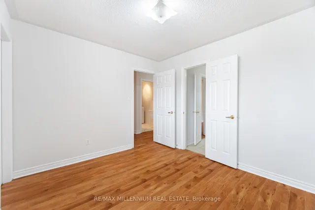 Additional property image - 961 Knotty Pine Grve