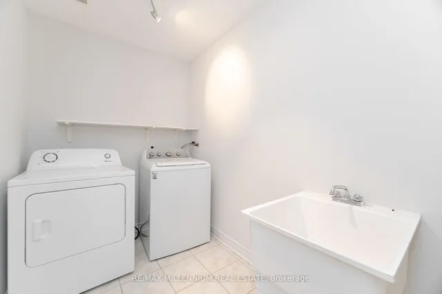 Additional property image - 961 Knotty Pine Grve