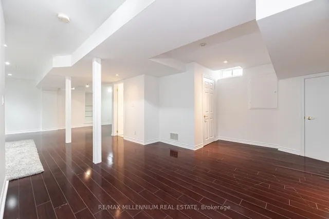 Additional property image - 961 Knotty Pine Grve