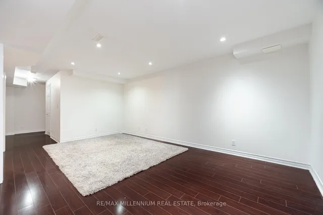 Additional property image - 961 Knotty Pine Grve