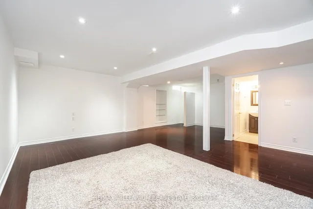 Additional property image - 961 Knotty Pine Grve