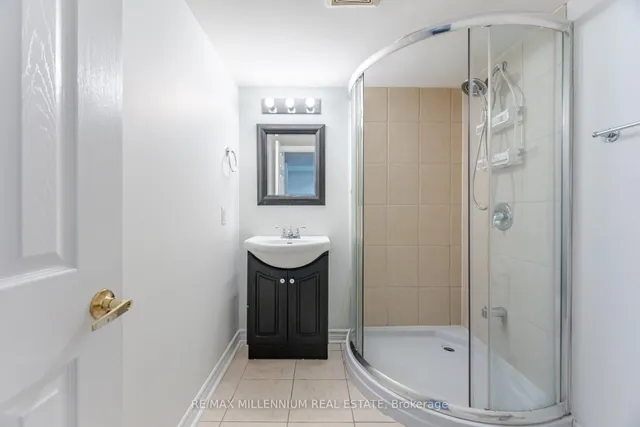 Additional property image - 961 Knotty Pine Grve