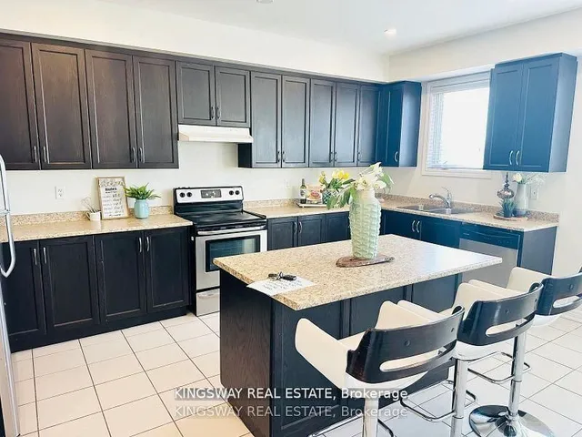 Additional property image - 1442 Granrock Cres