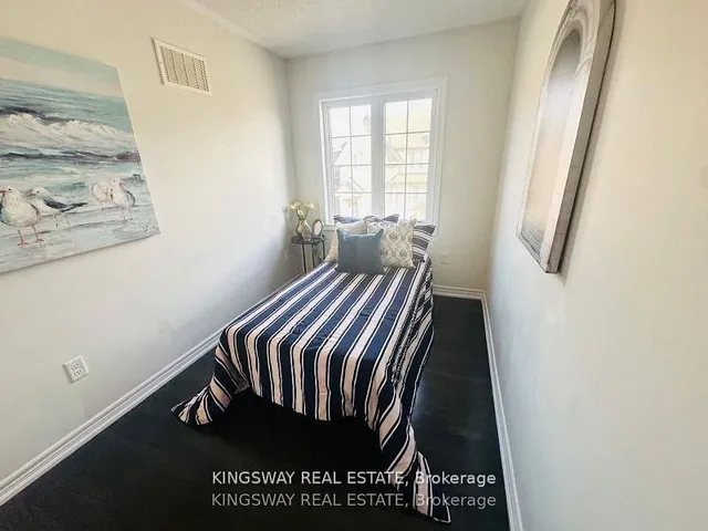 Additional property image - 1442 Granrock Cres