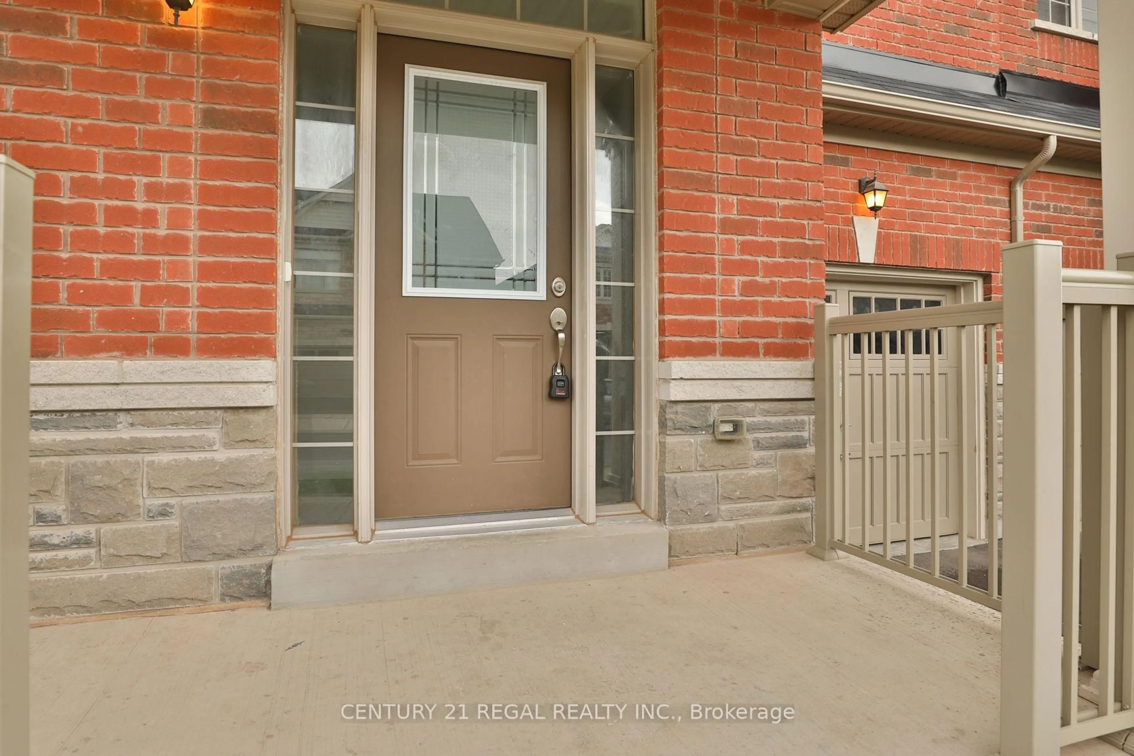 Indoor entryway for 472 George Ryan Ave, Oakville Ontario L6H 7H5