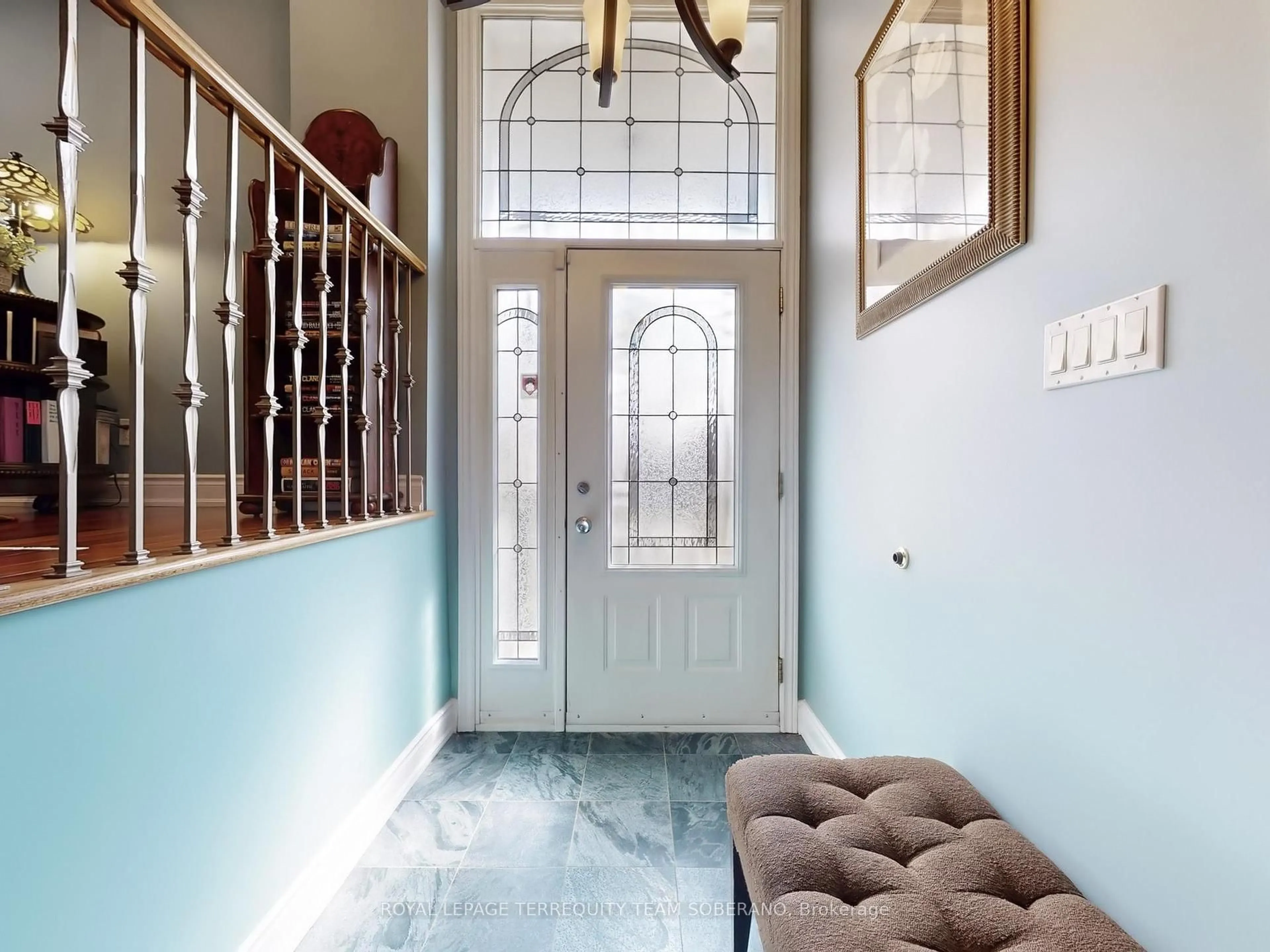 Indoor entryway for 88 Montana Ave, Toronto Ontario M6L 2Z8
