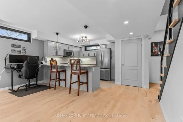 Additional property image - 134 Widdicombe Hill Blvd Unit 212