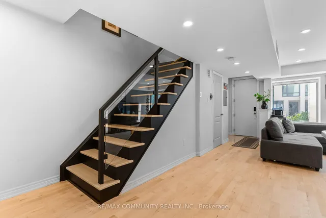 Additional property image - 134 Widdicombe Hill Blvd Unit 212