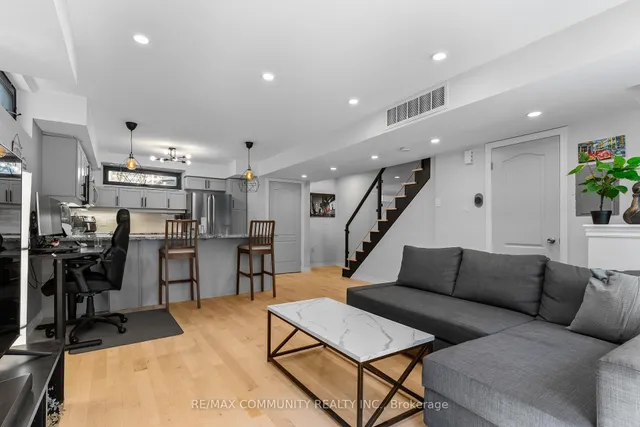 Additional property image - 134 Widdicombe Hill Blvd Unit 212