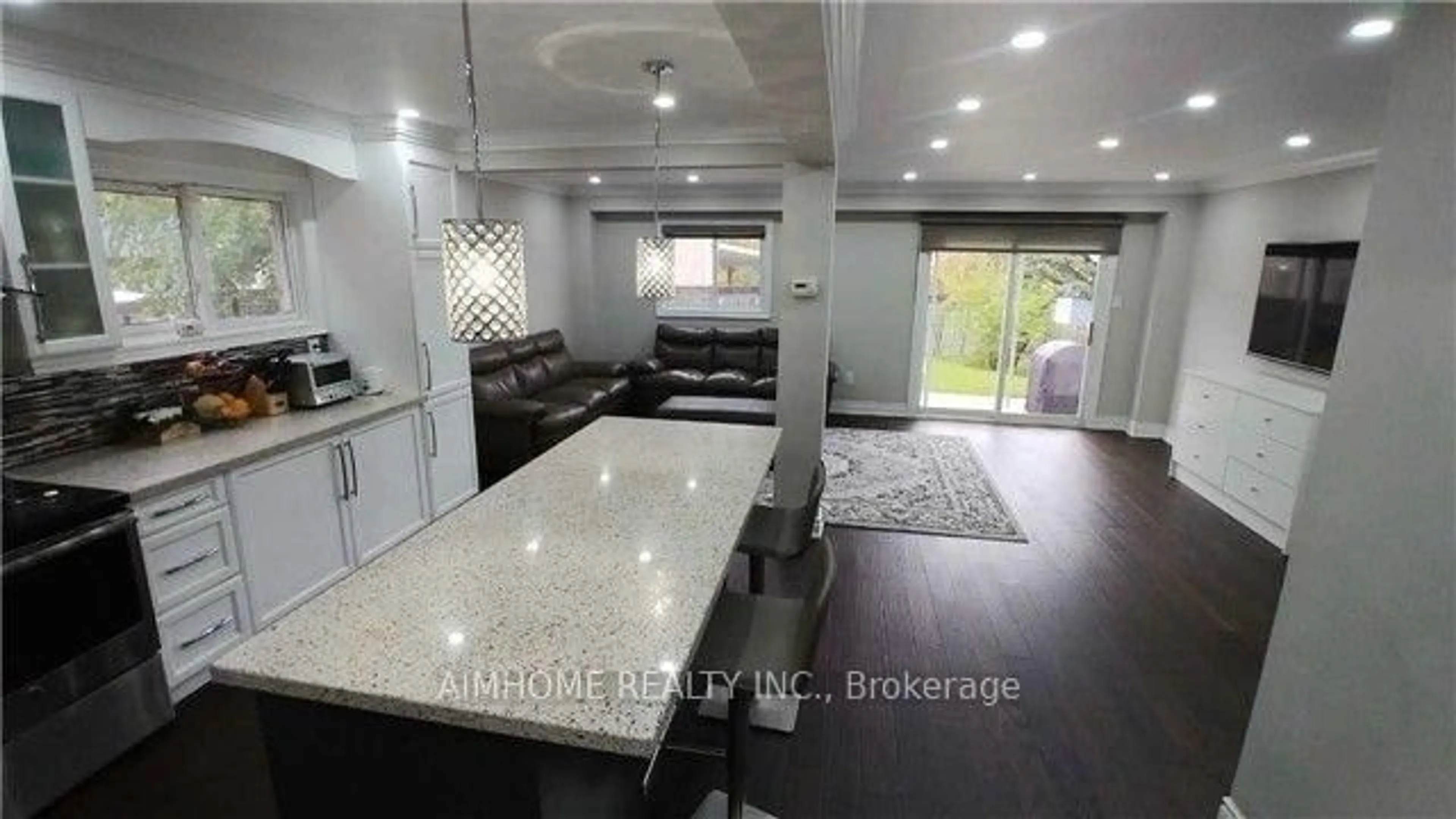 Open concept kitchen, ceramic/tile floor for 655 Brougham Pl, Mississauga Ontario L5B 2Z5