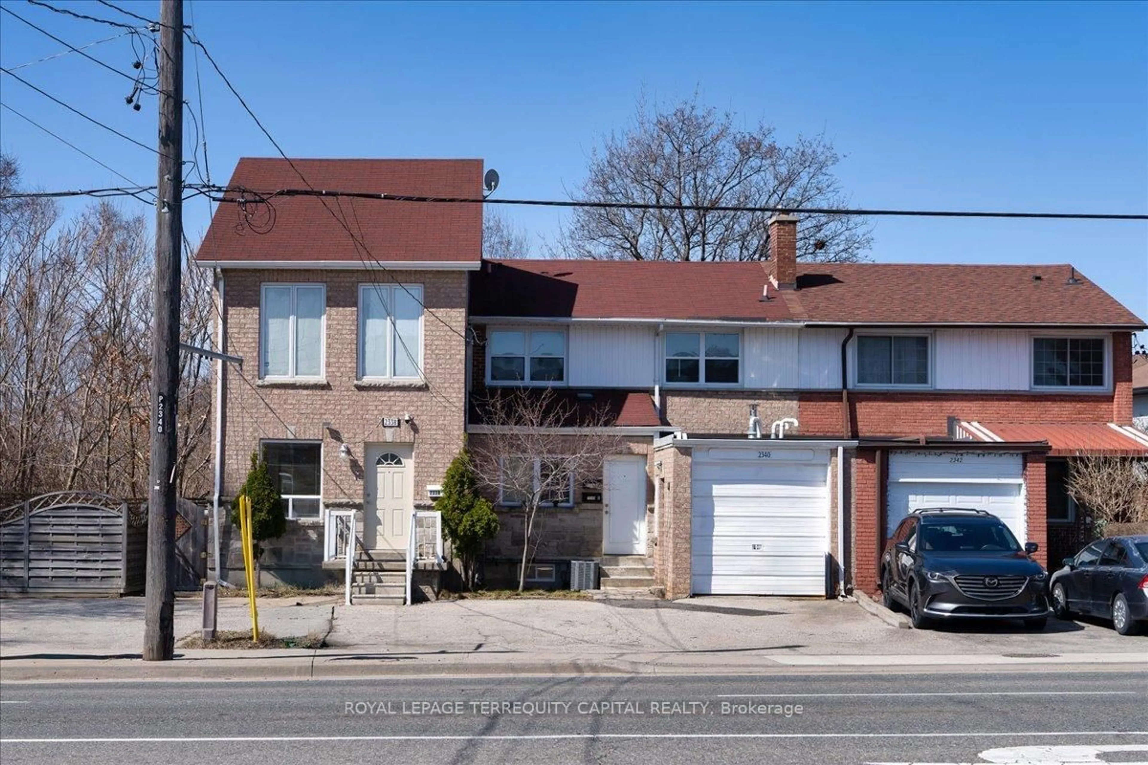 Unknown for 2338, 2338R, 2340, Keele St, Toronto Ontario M6M 4A4