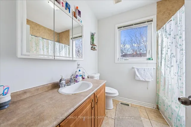 Additional image 32 of 2338, 2338R, 2340, Keele St