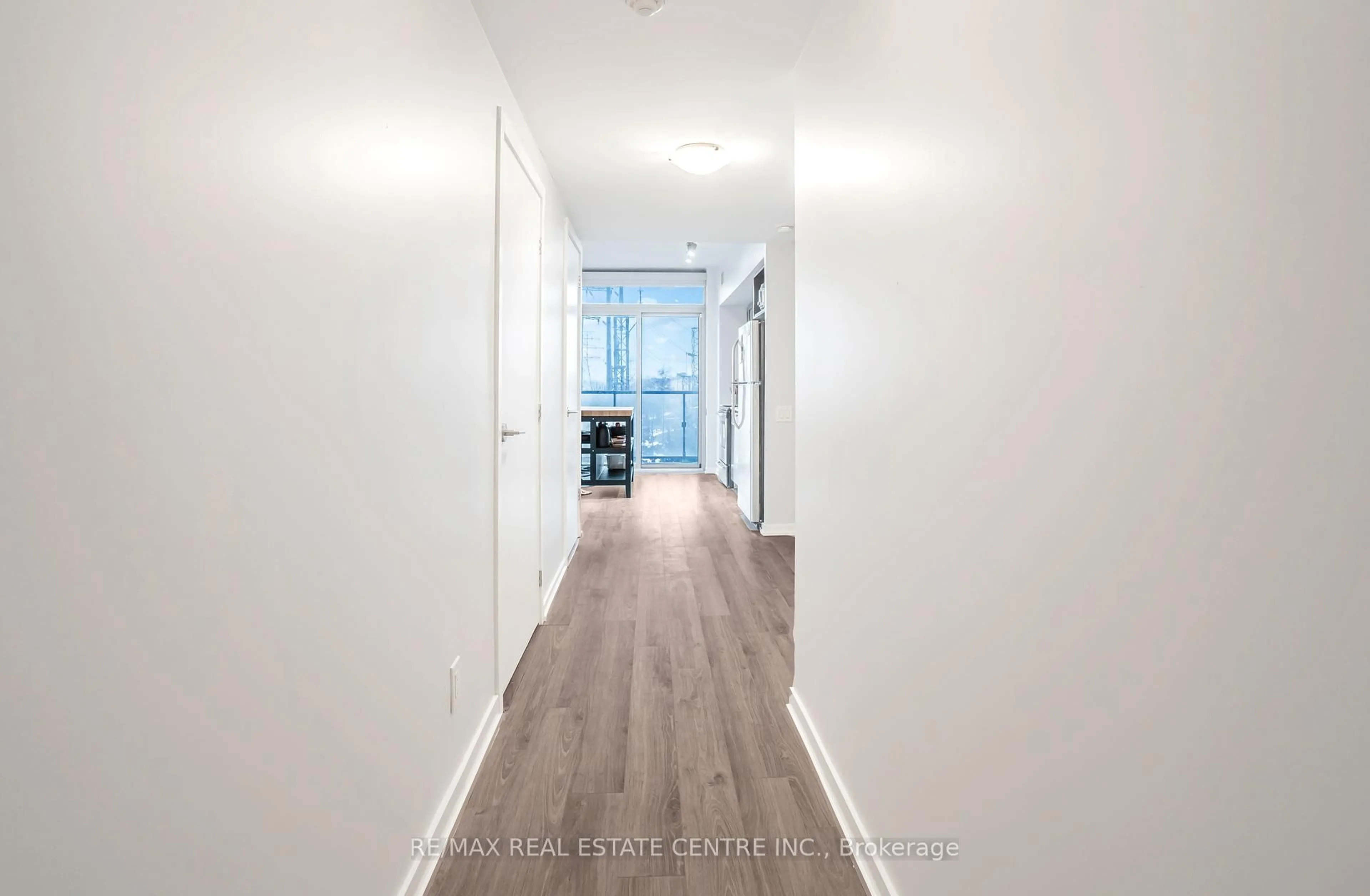 Unknown for 105 The Queensway Ave #303, Toronto Ontario M6S 5B5