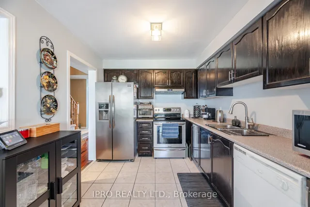 Additional property image - 770 Othello Crt Unit 70