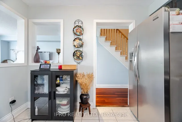 Additional property image - 770 Othello Crt Unit 70