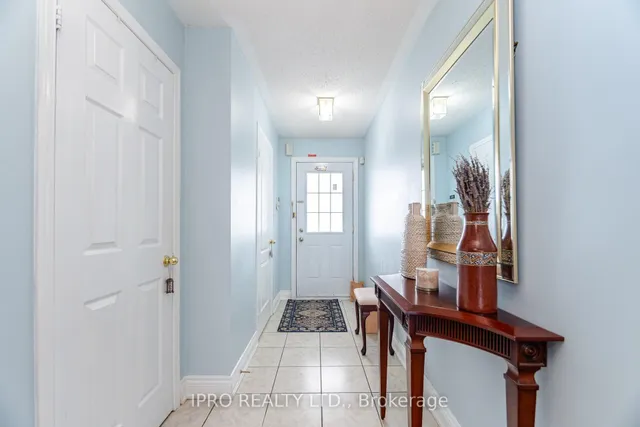 Additional property image - 770 Othello Crt Unit 70