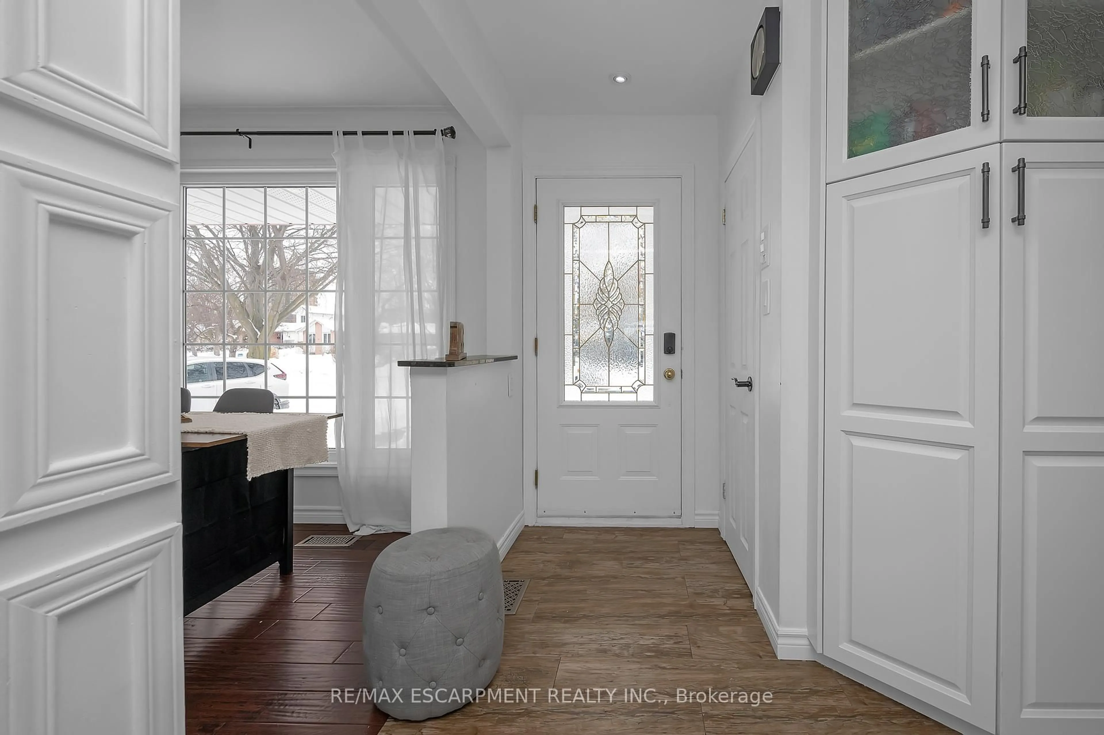 Indoor entryway for 1278 Canvey Cres, Mississauga Ontario L5J 1S1
