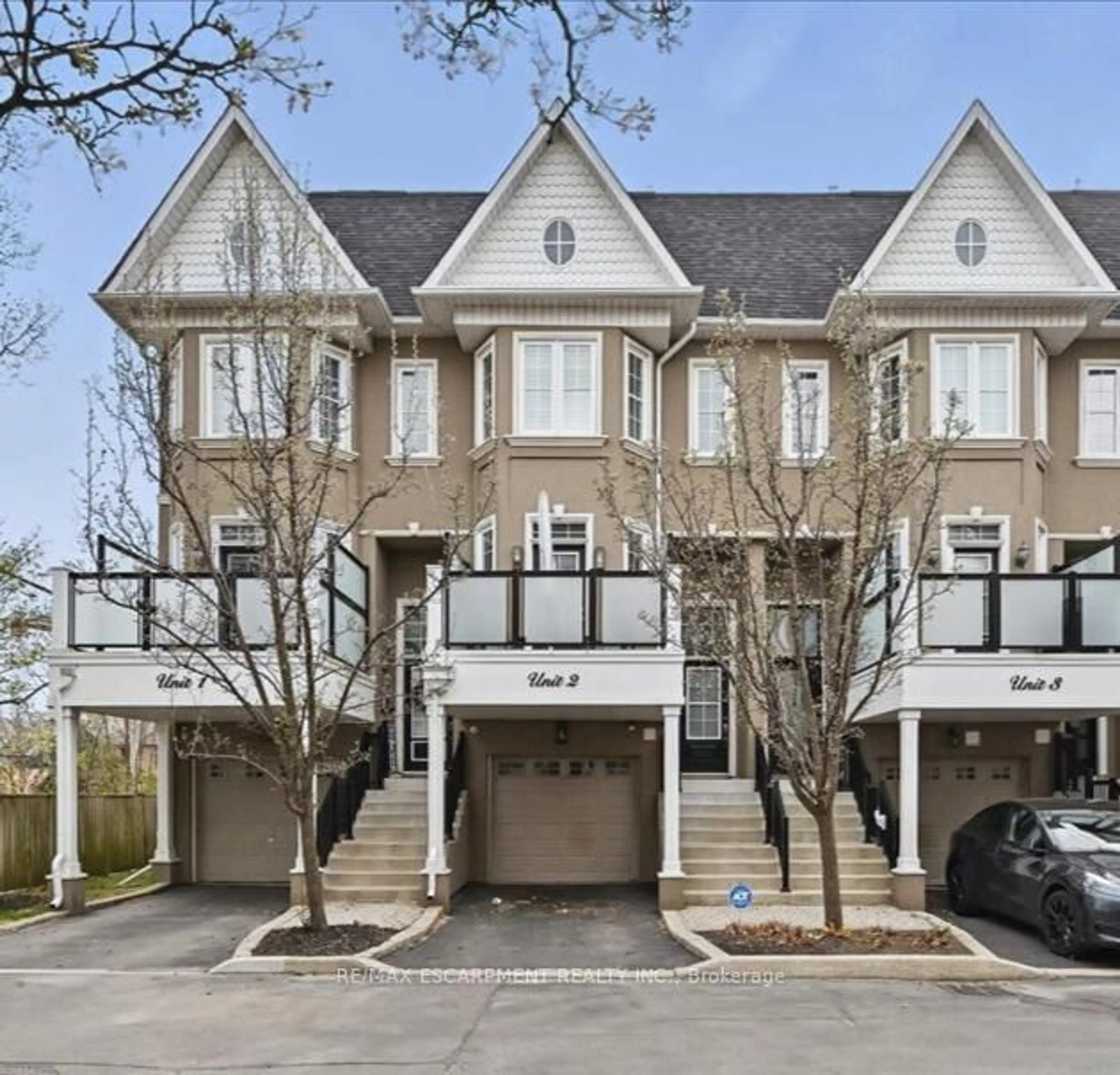 Unknown for 117 Nelson St #2, Oakville Ontario L6L 3J1
