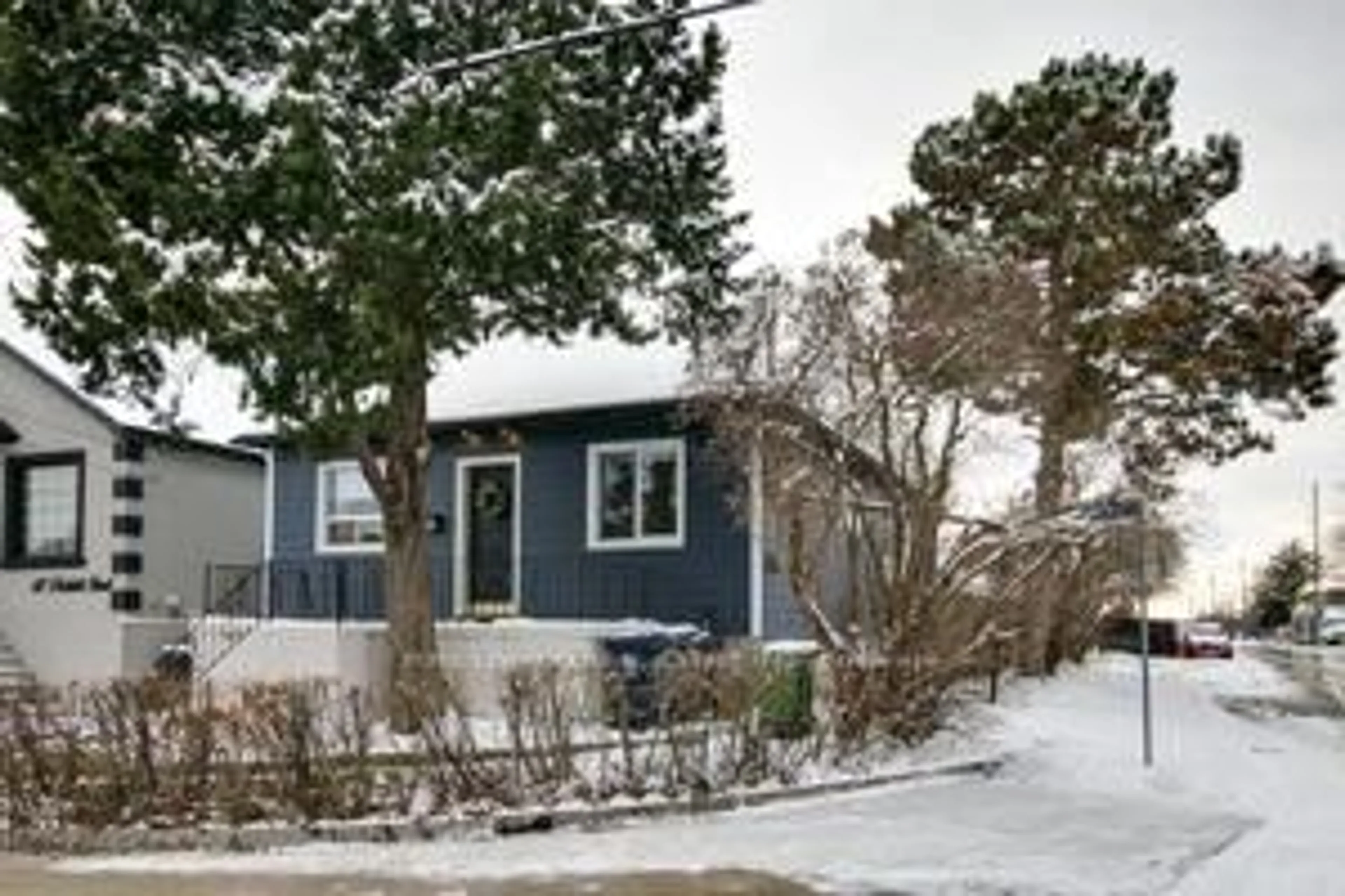 Unknown for 114 Thirtieth St, Toronto Ontario M8W 3C2