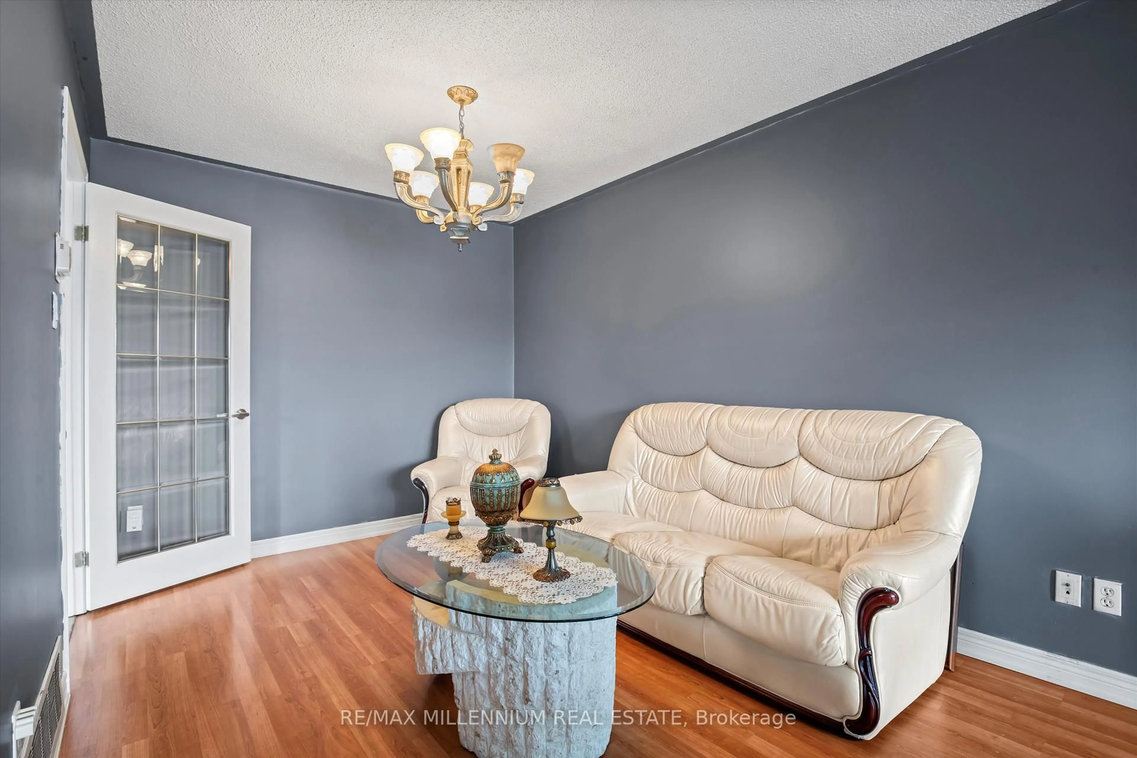 Living room with furniture, unknown for 4 Martindale Cres, Brampton Ontario L6X 2T9