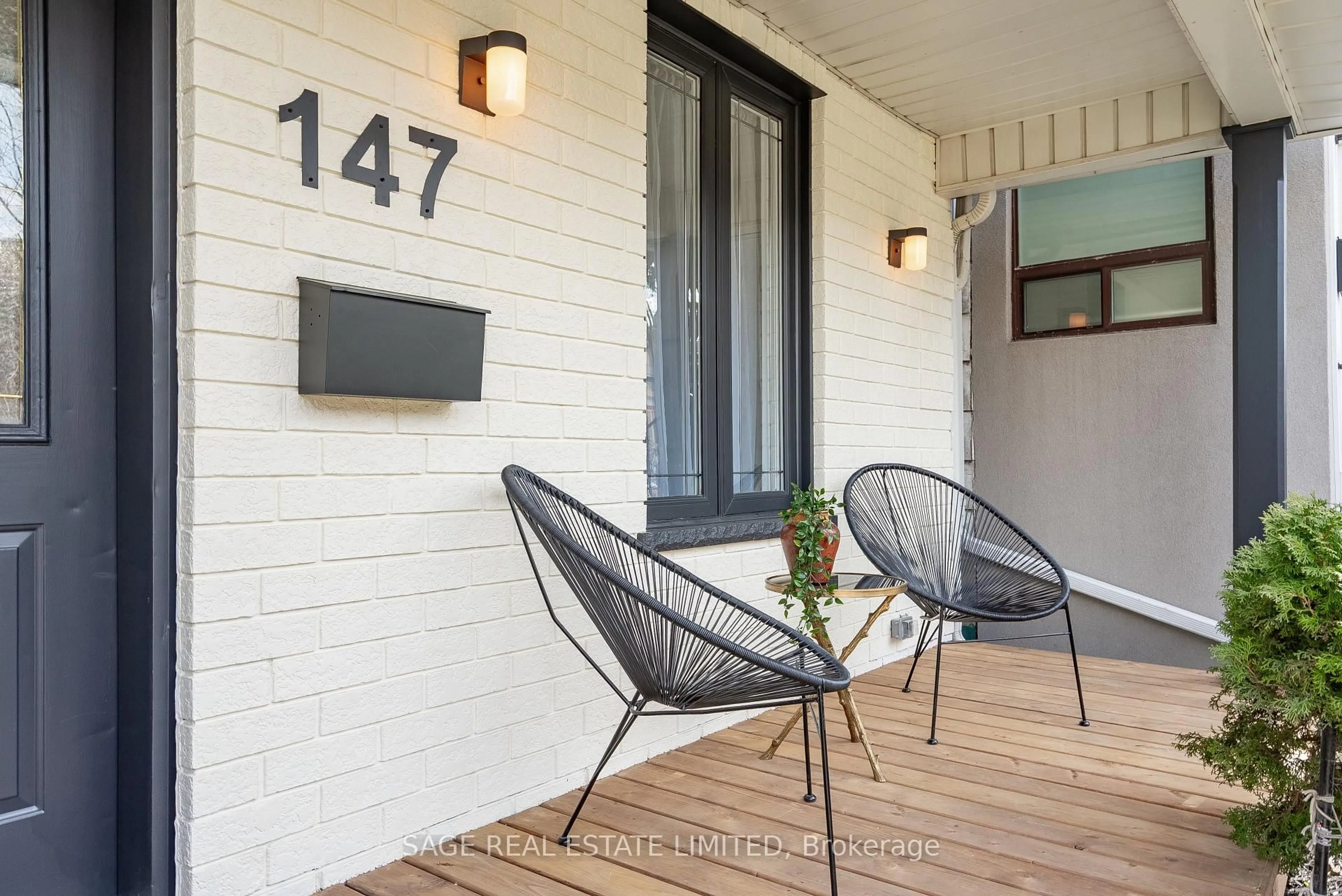 Unknown for 147 Boon Ave, Toronto Ontario M6E 3Z6