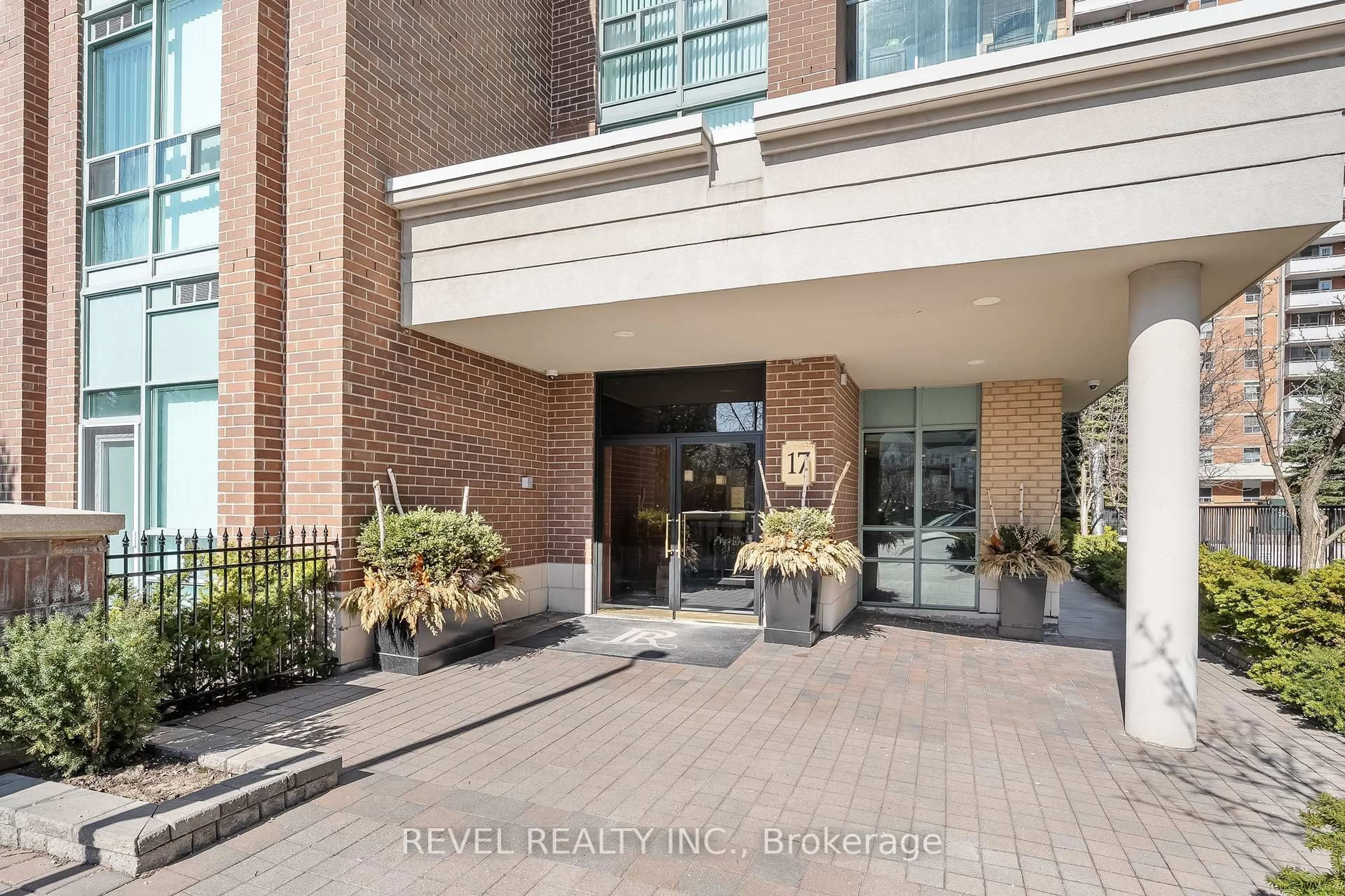 Indoor foyer for 17 Michael Power Pl #413, Toronto Ontario M9A 5G5