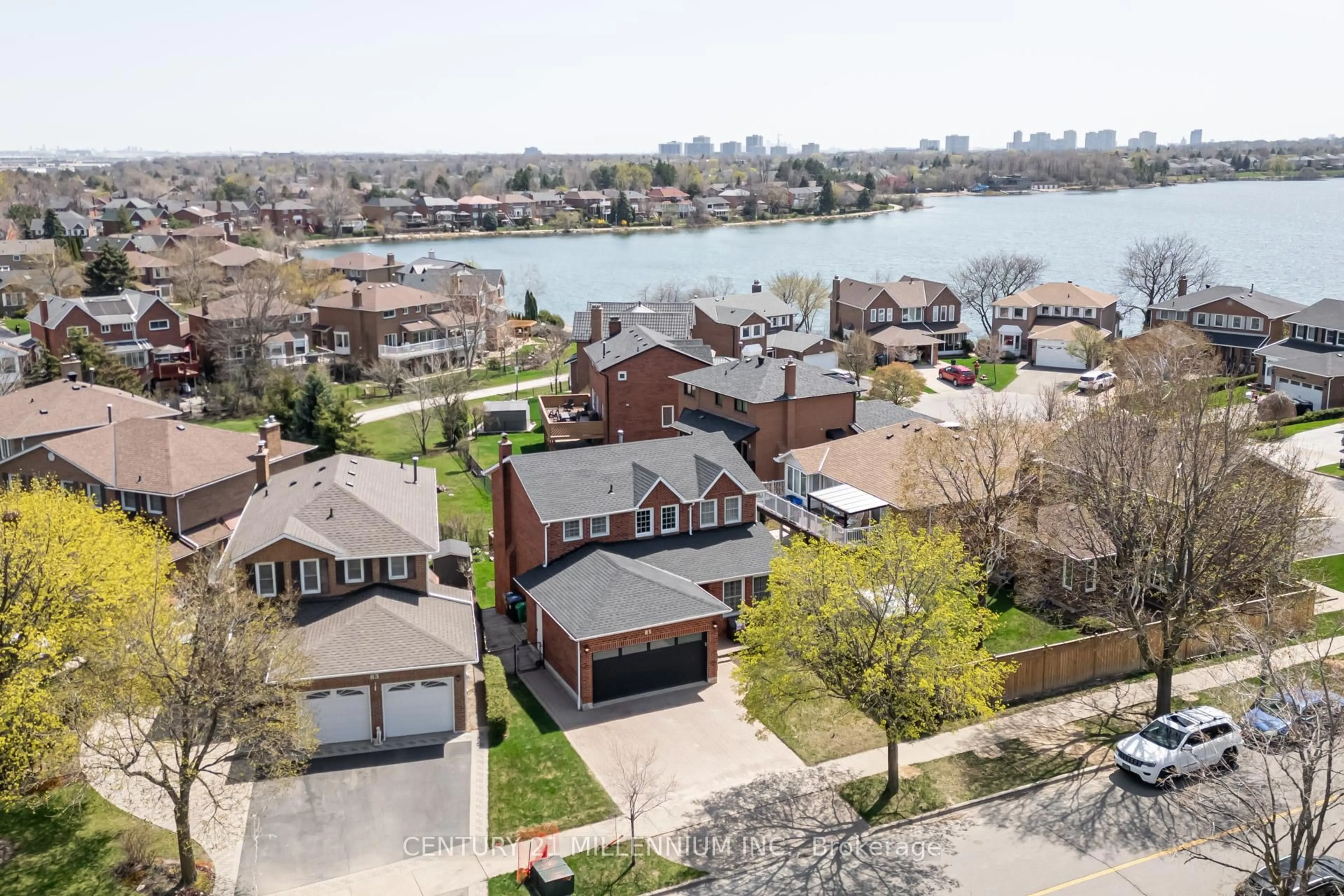 A pic from outside/outdoor area/front of a property/back of a property/a pic from drone, water/lake/river/ocean view for 81 Philosopher's Tr, Brampton Ontario L6S 4L4