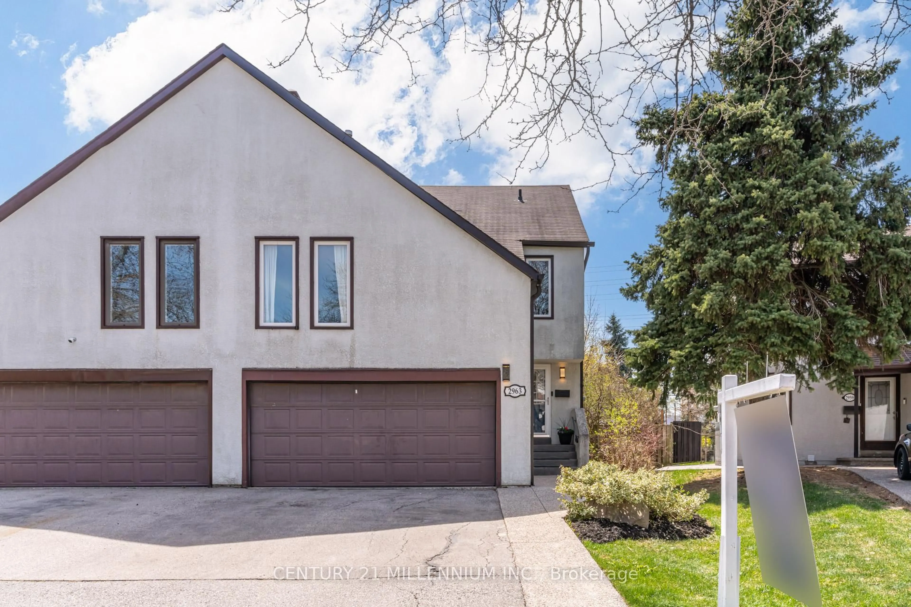 Unknown for 2963 Nipiwin Dr, Mississauga Ontario L5N 1Y1