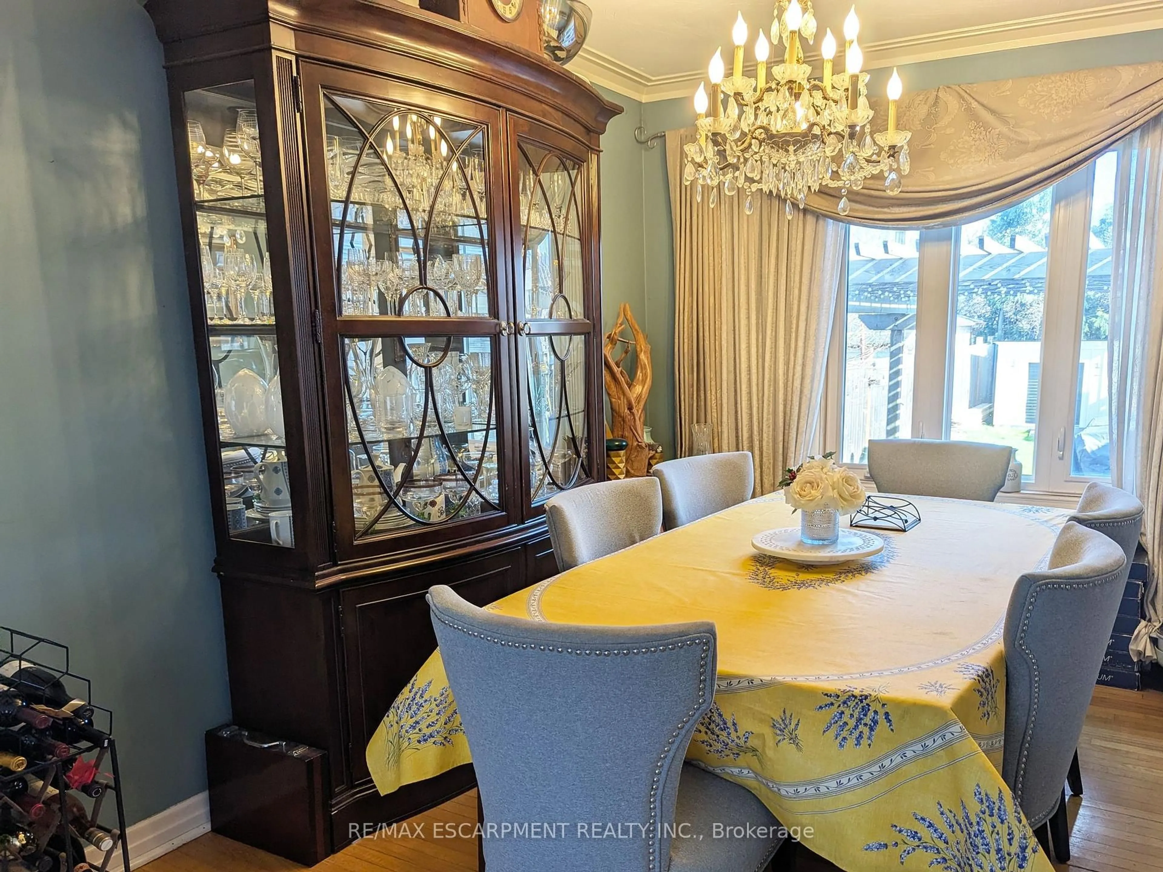 Dining room, wood/laminate floor for 35 Marcia Ave, Toronto Ontario M6B 2Y6