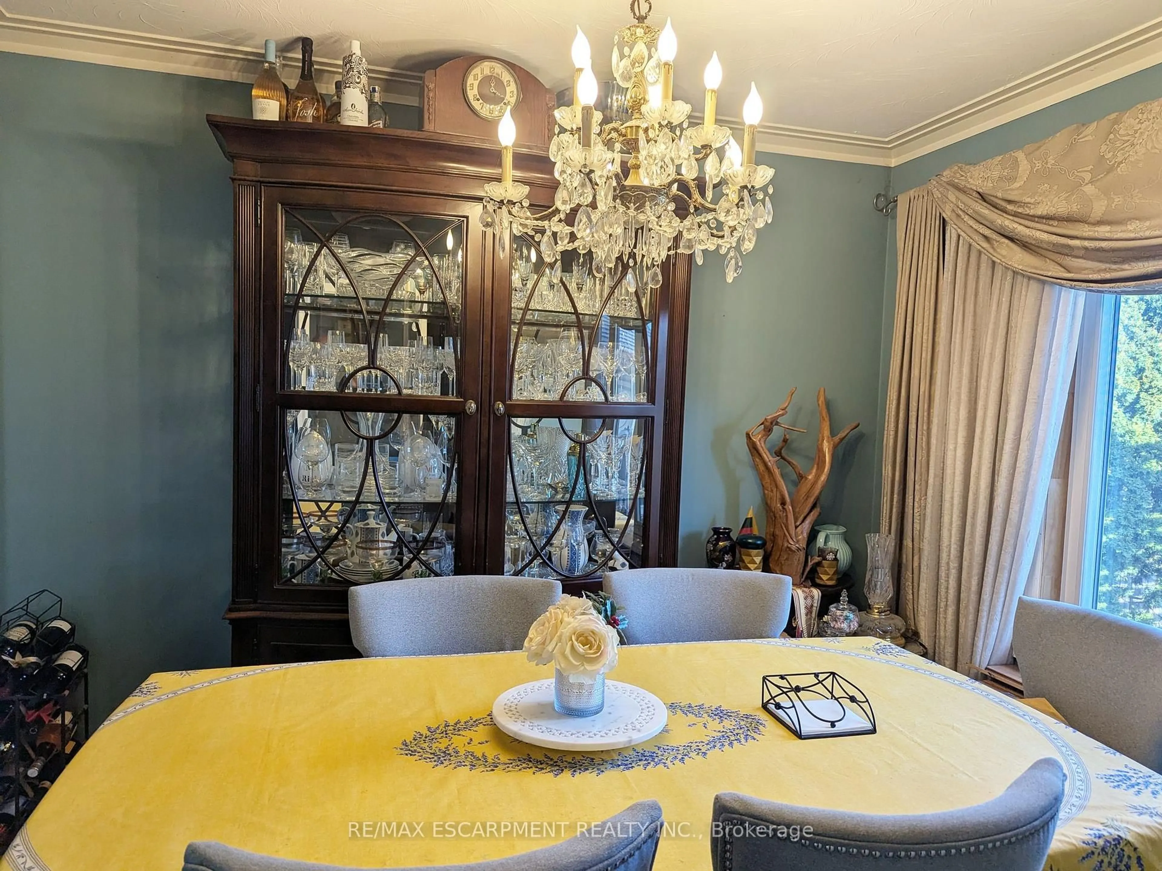 Dining room, wood/laminate floor for 35 Marcia Ave, Toronto Ontario M6B 2Y6