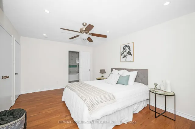 Additional property image - 2728 Guilford Cres