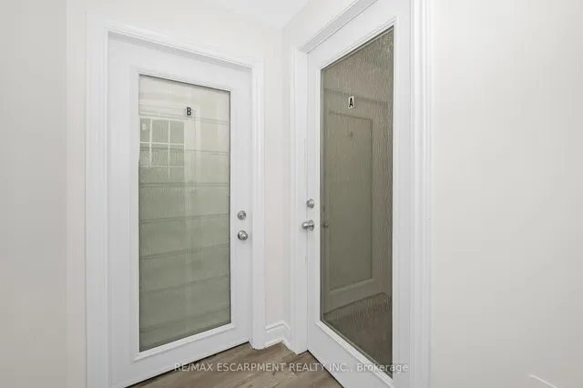 Additional property image - 2728 Guilford Cres