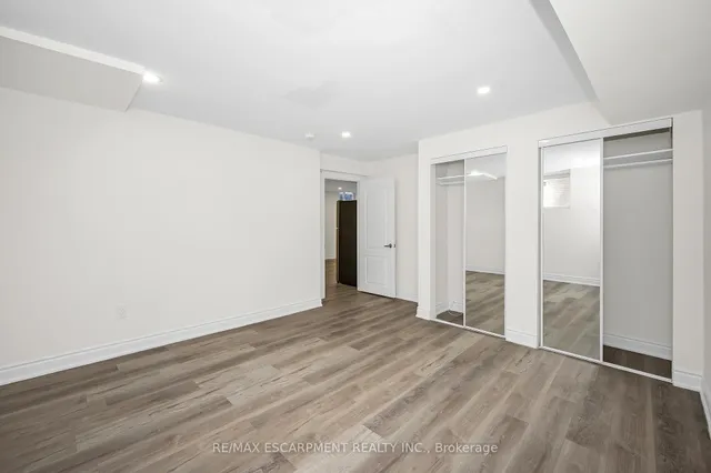 Additional property image - 2728 Guilford Cres