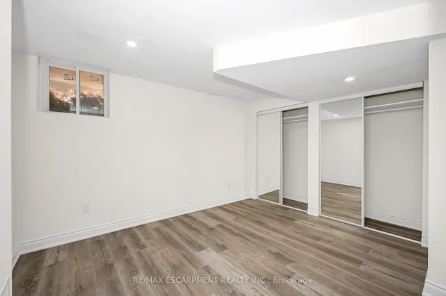Additional property image - 2728 Guilford Cres