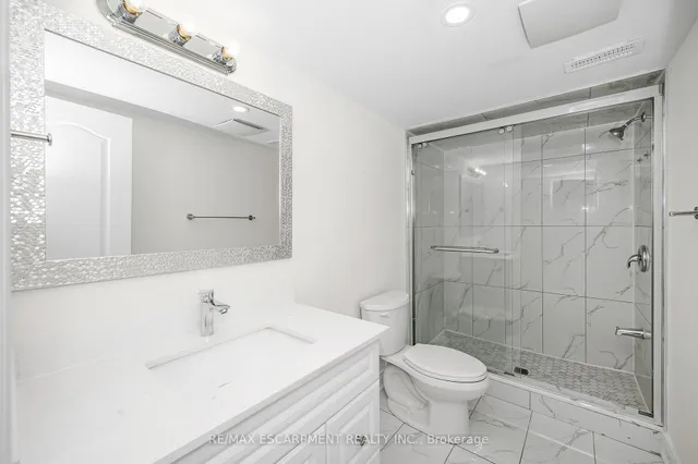 Additional property image - 2728 Guilford Cres