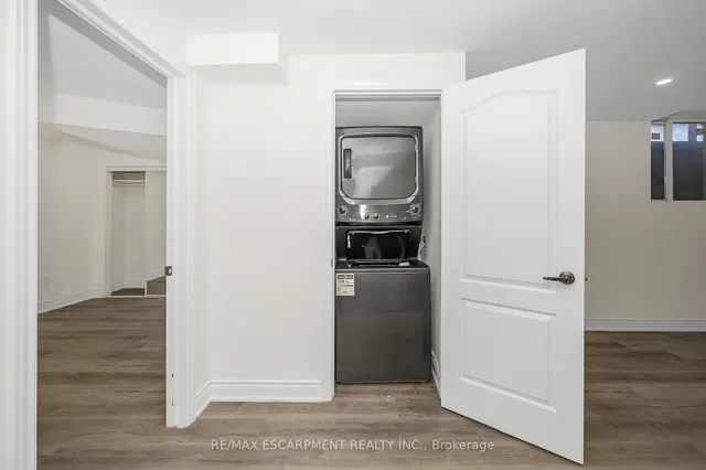 Additional property image - 2728 Guilford Cres