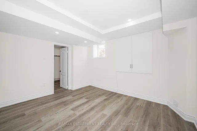 Additional property image - 2728 Guilford Cres