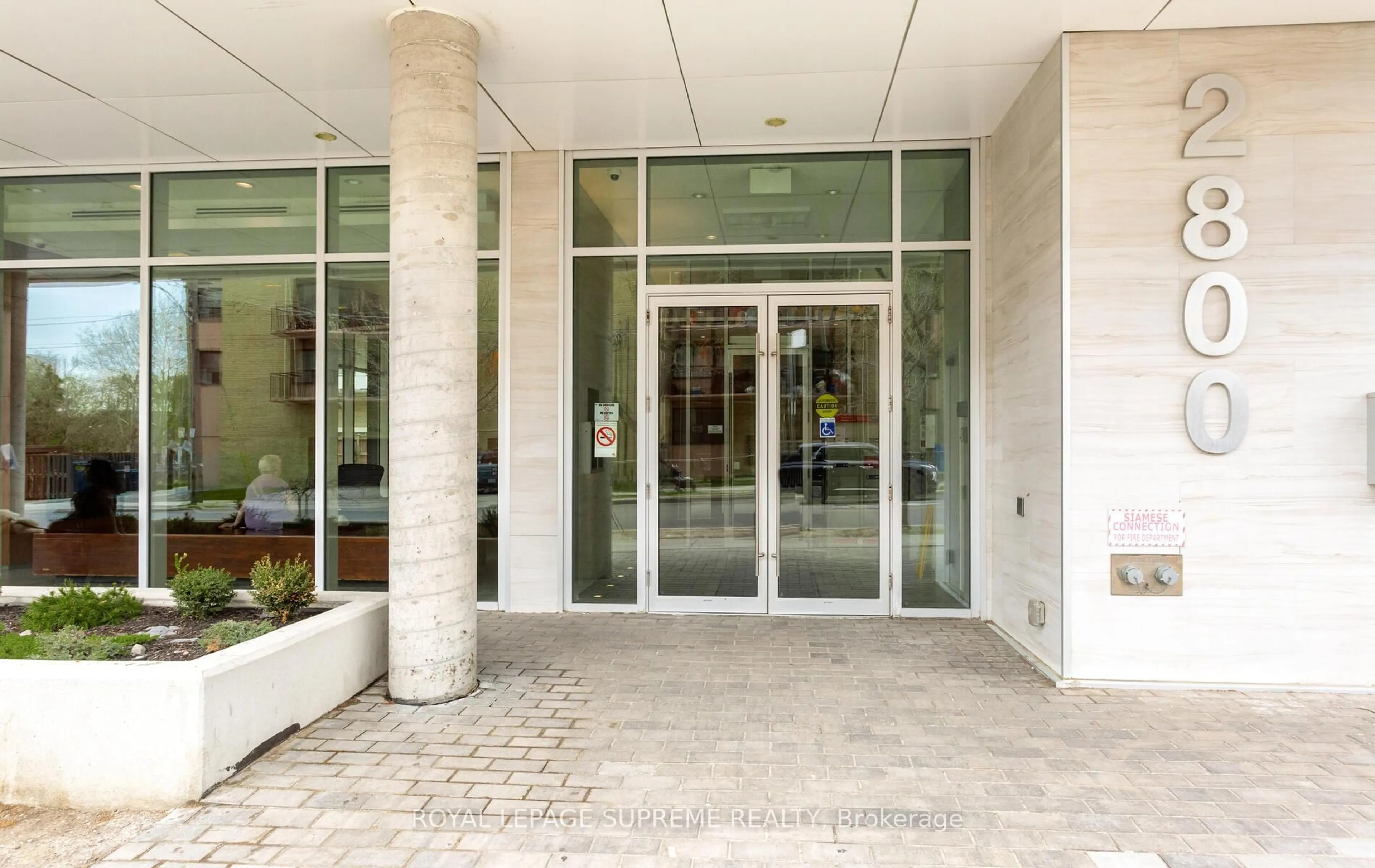 Indoor foyer for 2800 Keele St #903, Toronto Ontario M3M 0B8