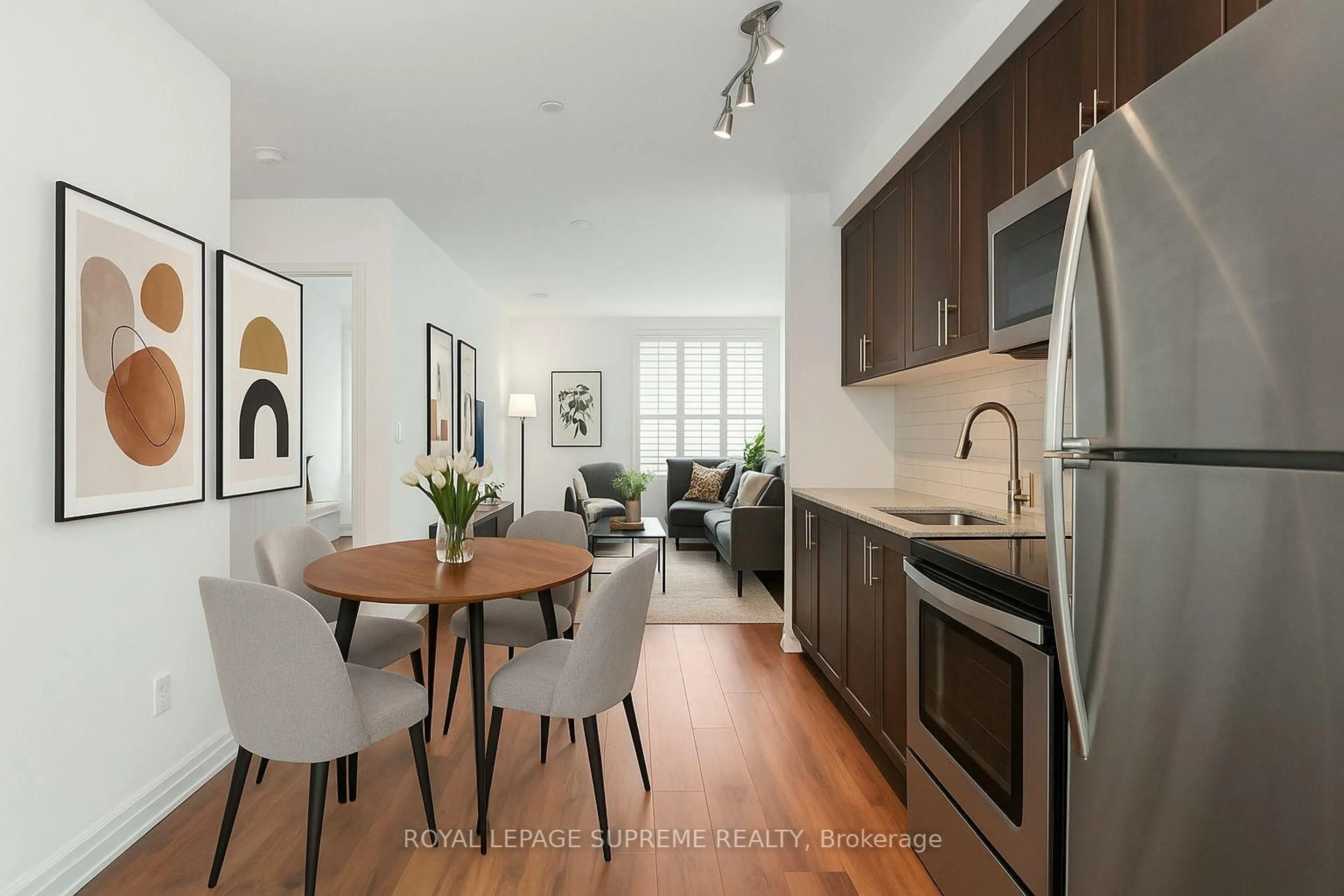 Open concept kitchen, wood/laminate floor for 2800 Keele St #903, Toronto Ontario M3M 0B8