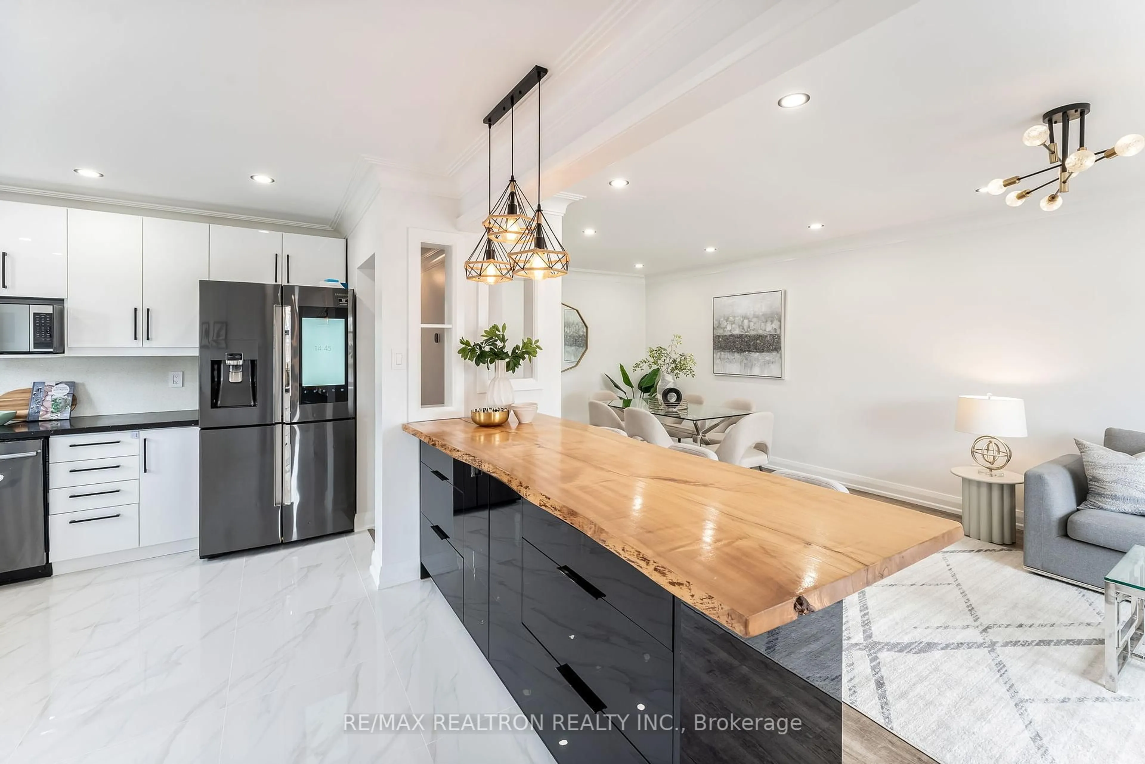 Contemporary kitchen, unknown for 121 Grandravine Dr, Toronto Ontario M3J 1B3