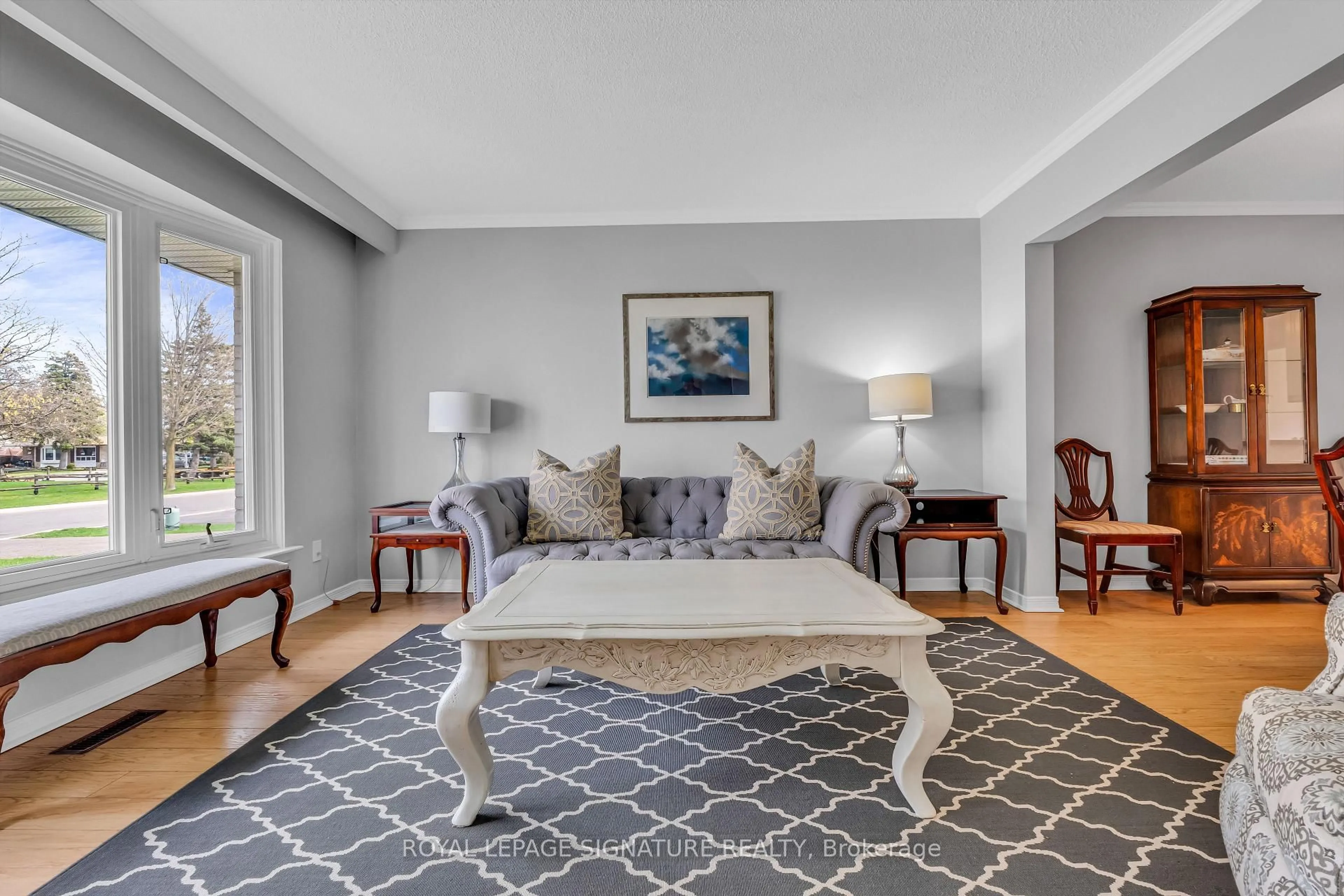 Living room with furniture, unknown for 75 Juniper Cres, Brampton Ontario L6S 1J9