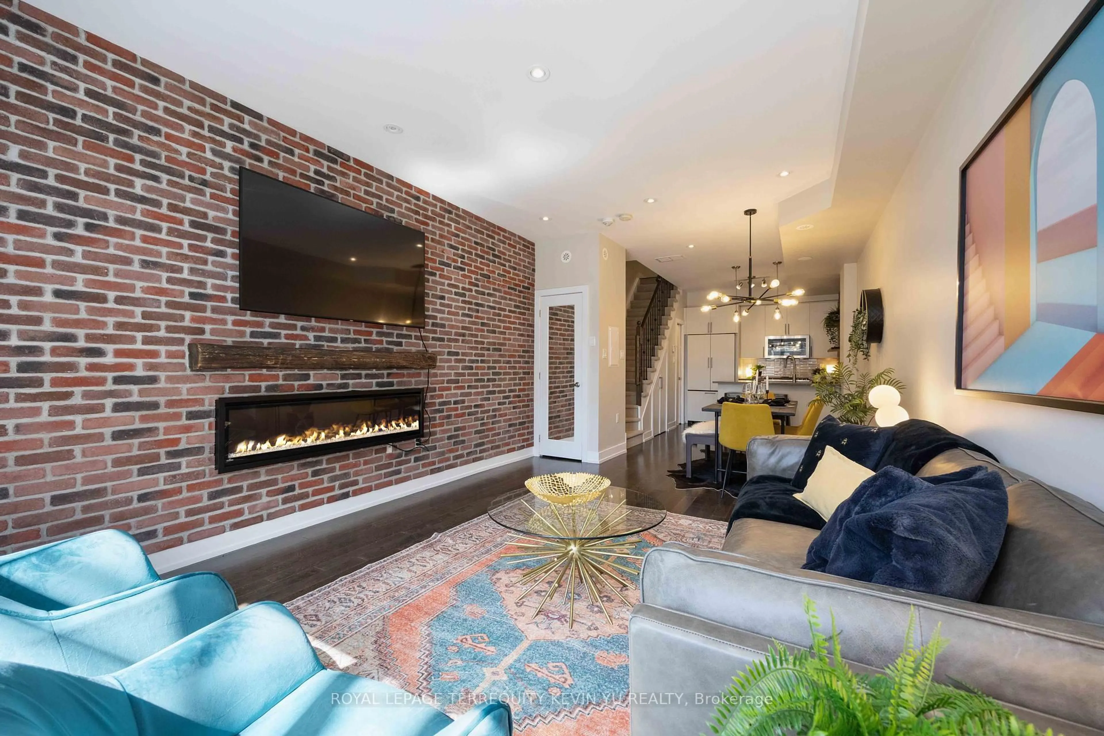 Living room with furniture, unknown for 17 Powerhouse St #25, Toronto Ontario M6H 0C5