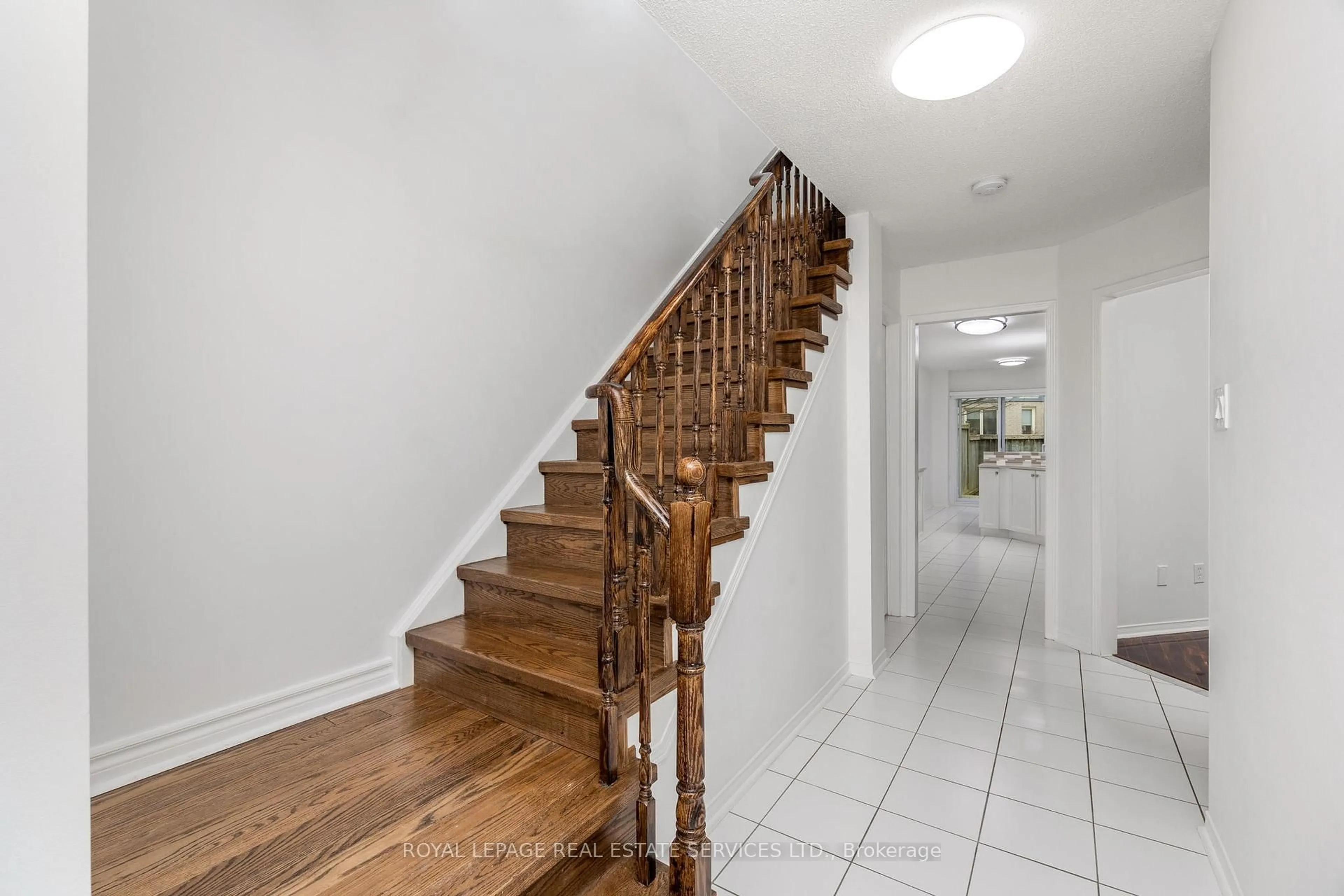 Unknown for 1141 Westview Terr, Oakville Ontario L6M 3M1