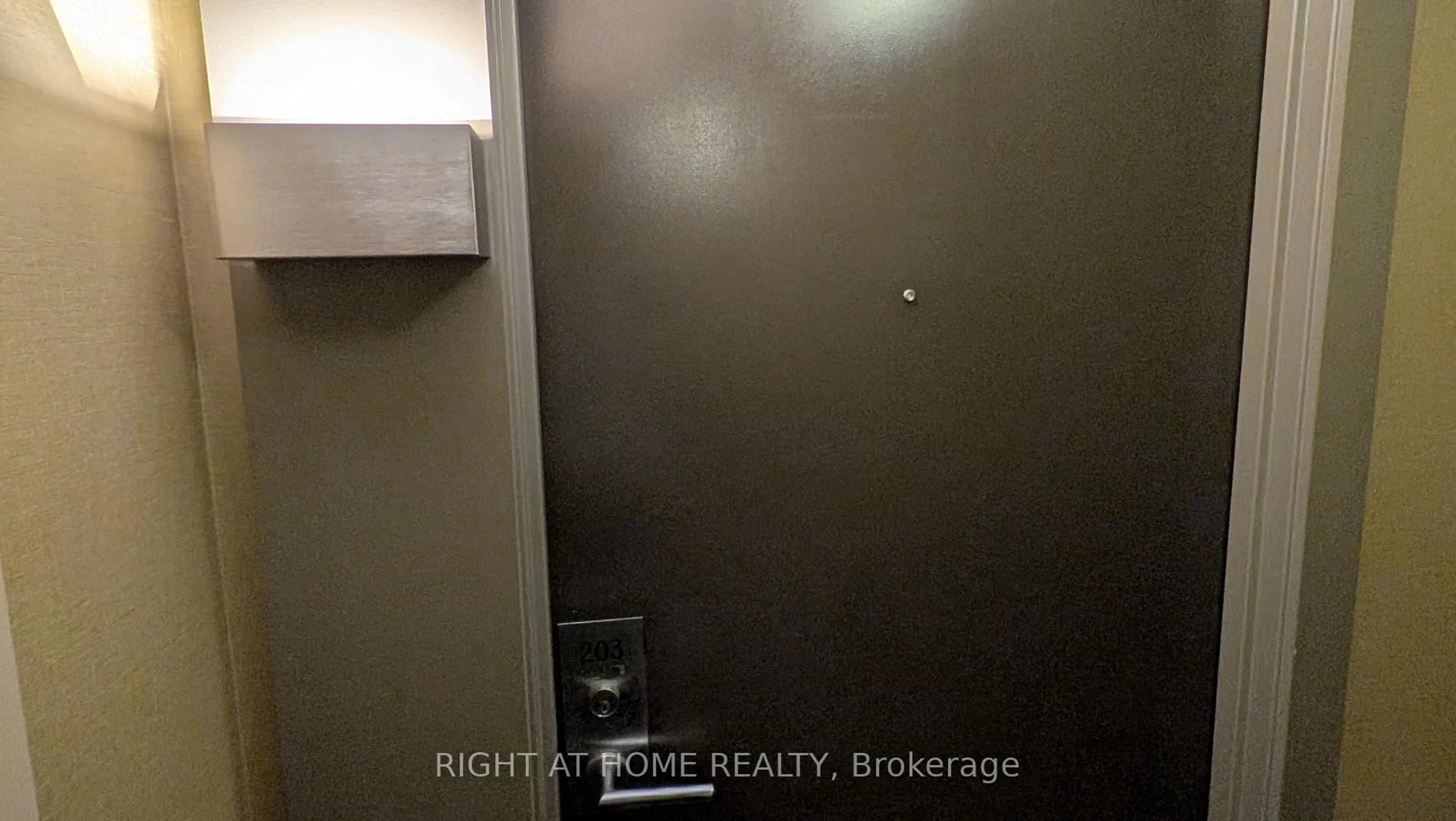 A pic of a room for 15 Zorra St #203, Toronto Ontario M8Z 0C1
