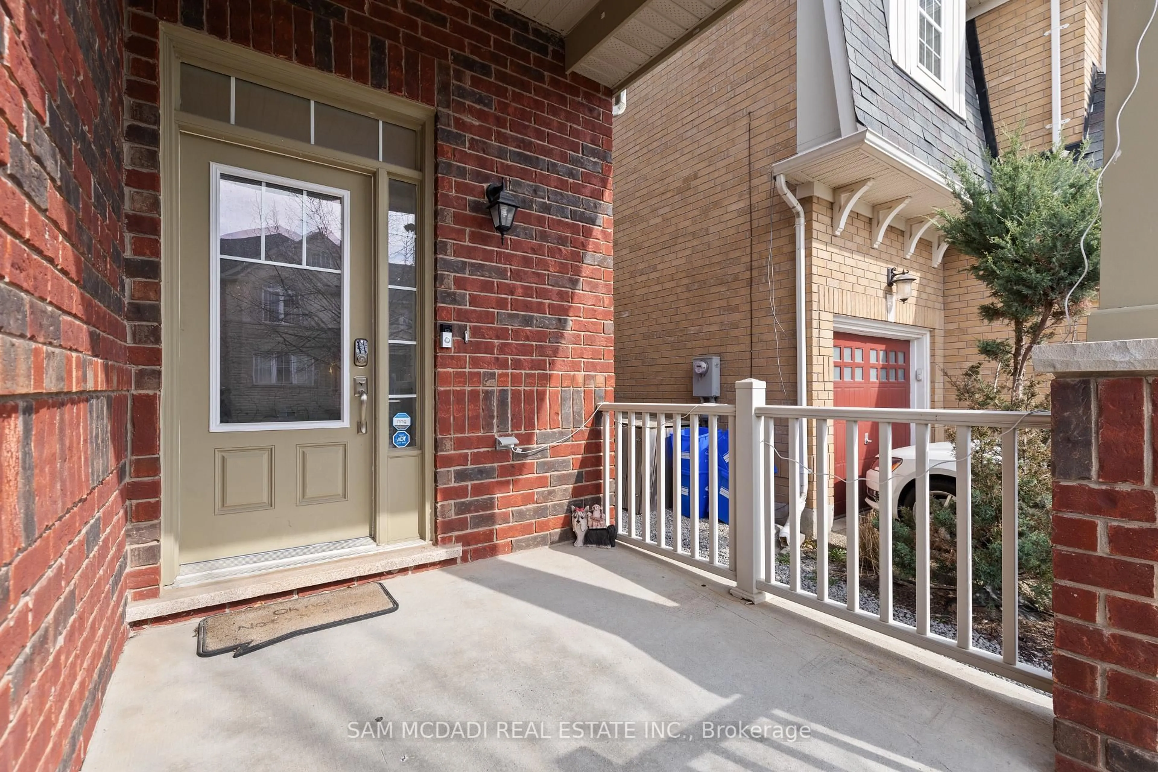 Indoor entryway for 597 Bartleman Terr, Milton Ontario L9T 6Z4