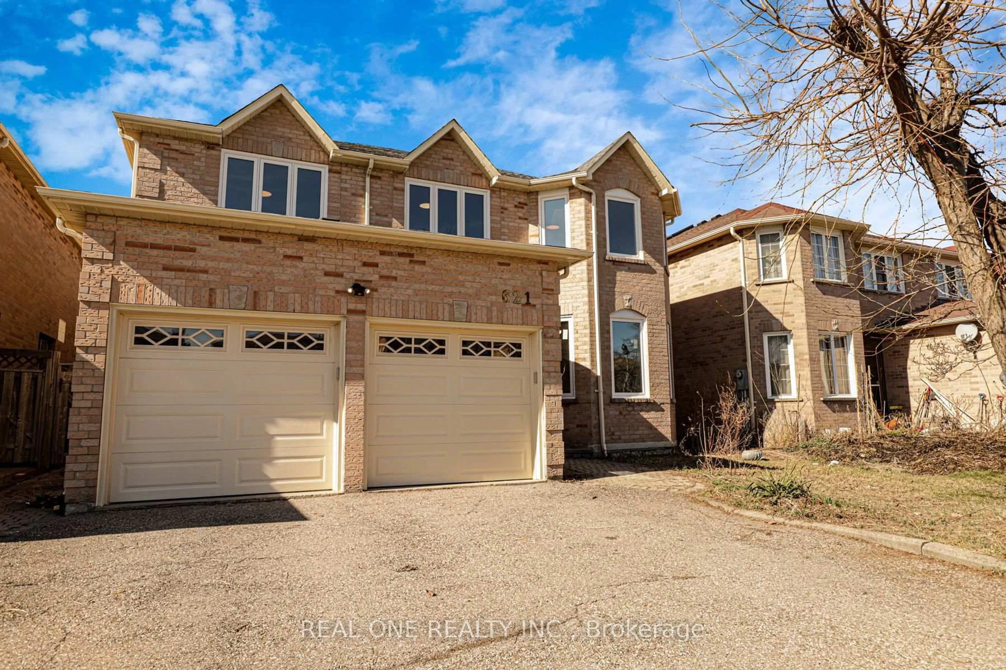 Unknown for 621 Winterton Way, Mississauga Ontario L5R 3J3