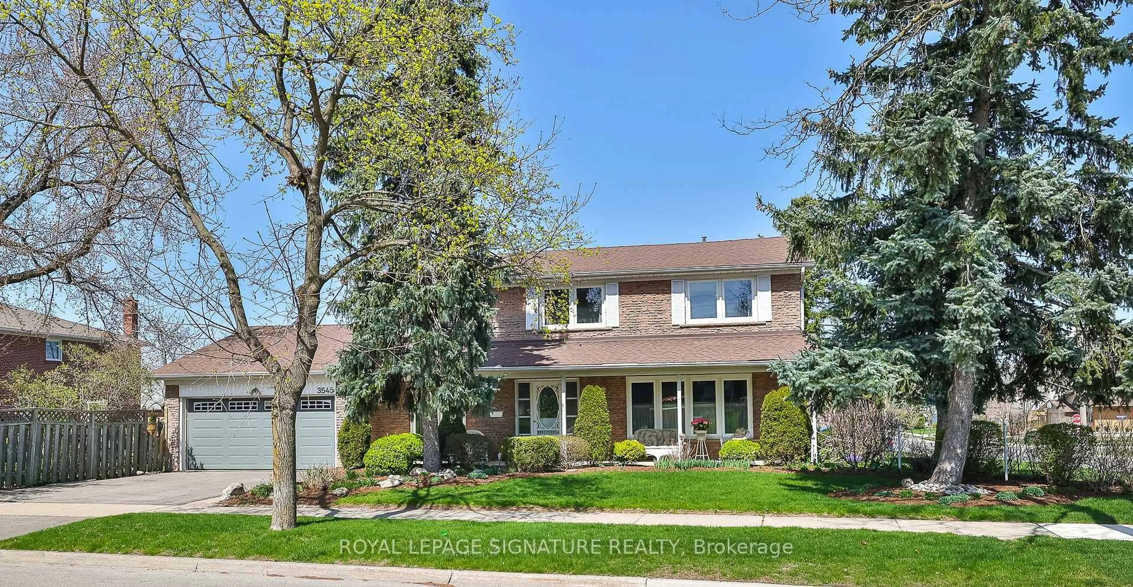 Home with brick exterior material, street for 3545 Twinmaple Dr, Mississauga Ontario L4Y 3P9