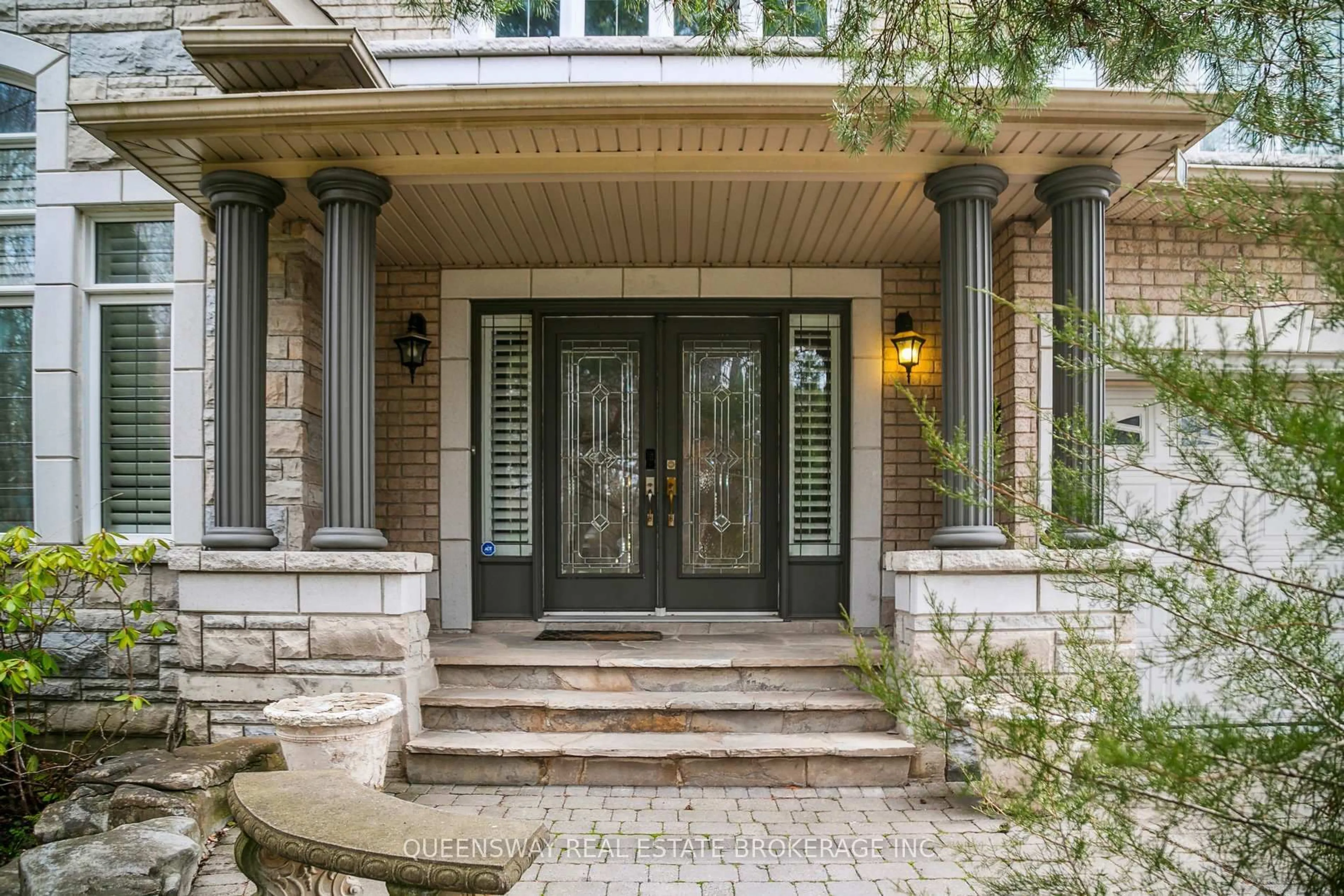 Unknown for 1371 Chriseden Dr, Mississauga Ontario L5H 1V1